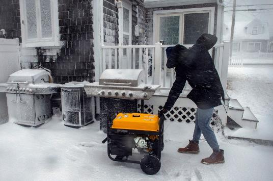 DOES A GENERATOR REALLY SAVE MONEY DURING A POWER OUTAGE?